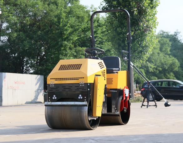 小型壓路機(jī)如何散熱呢？